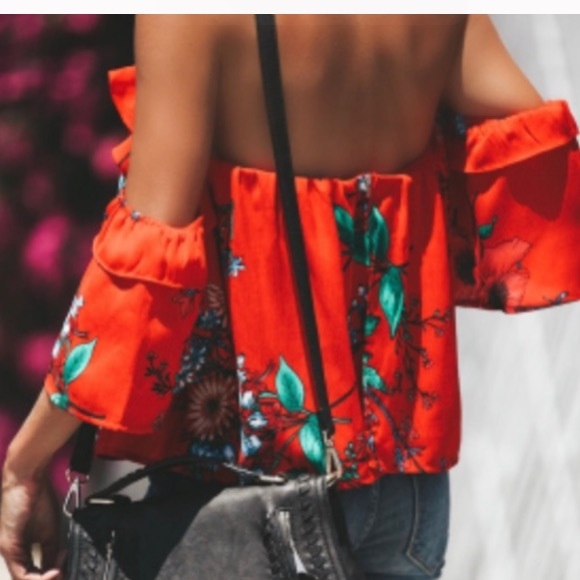 Off the shoulder top - Picture 2 of 3